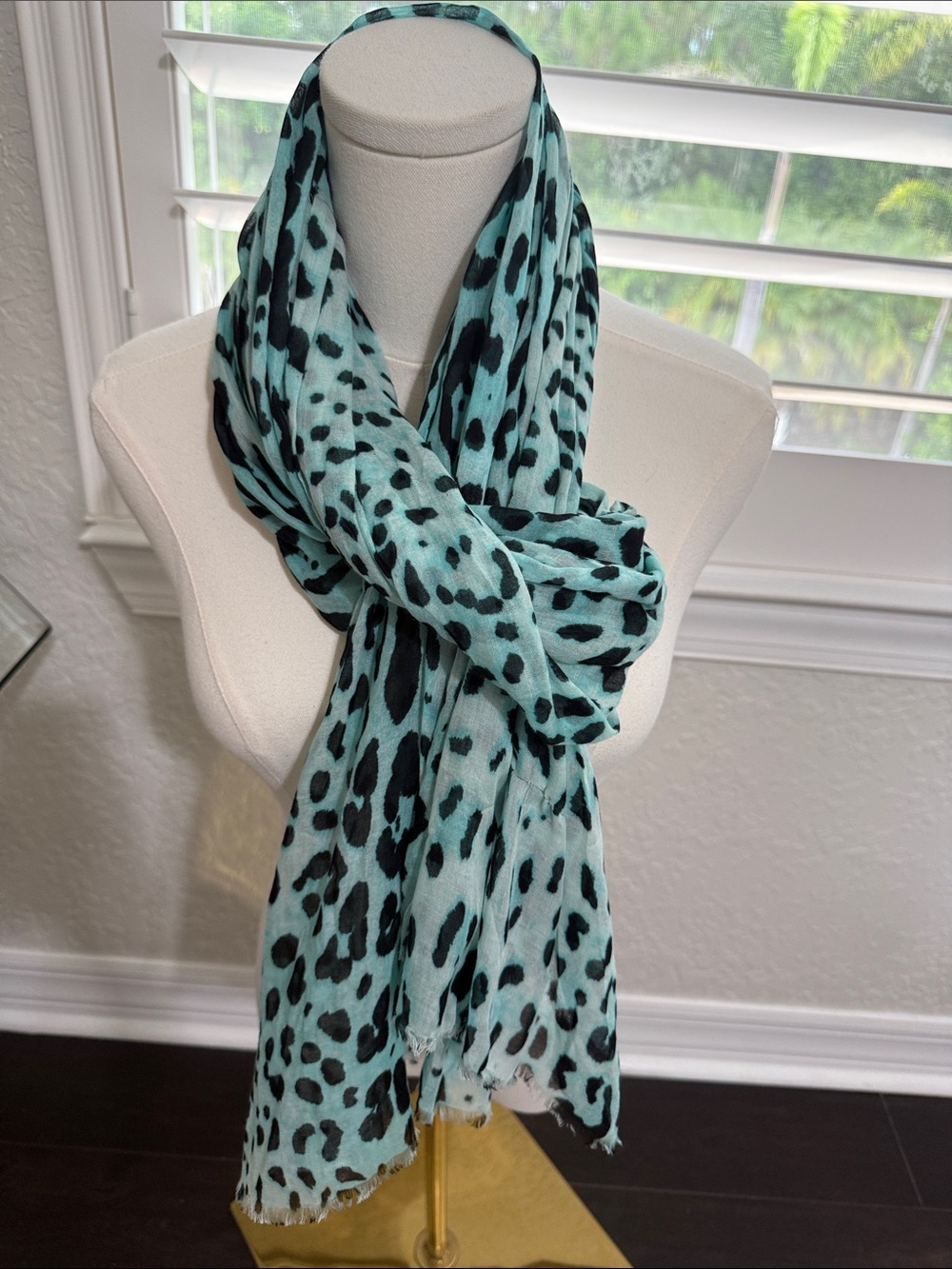 Dolce & Gabbana Leopard Scarf 92% Modal 8% Cashmere Made Italy